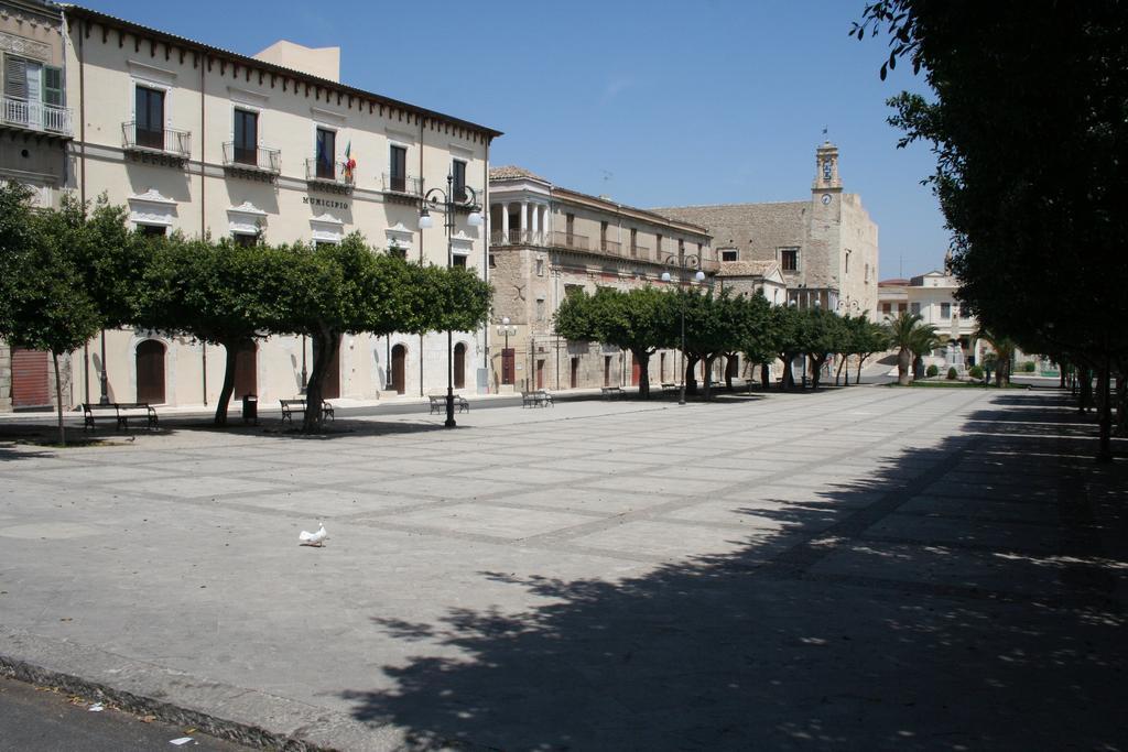 Casa Natia Bed & Breakfast Favara Exterior photo